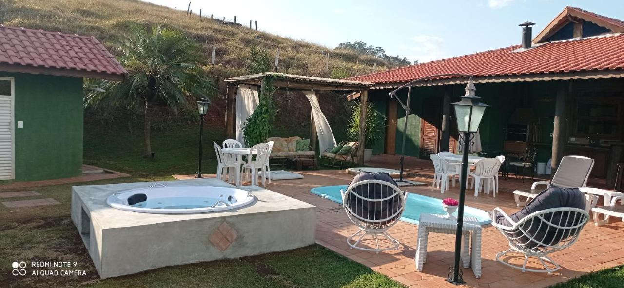 Vila Chale Da Montanha Taubaté Exteriér fotografie